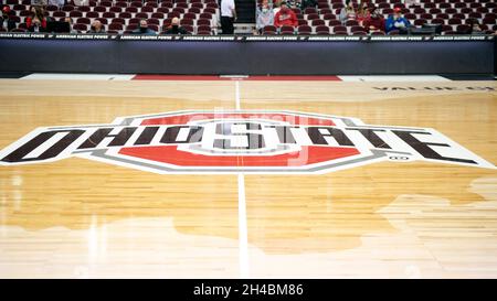 Columbus, Ohio, Stati Uniti. 1 novembre 2021. Campo da pallacanestro dell'Ohio state prima che l'Ohio state assuma Indianapolis nella loro partita a Columbus, Ohio. Credit: csm/Alamy Live News Foto Stock