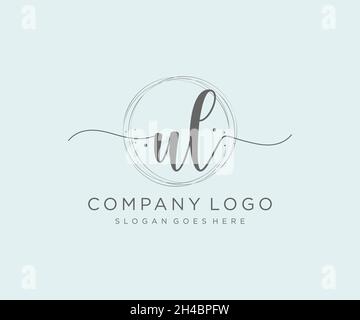 Logo femminile UL. Utilizzabile per la natura, salone, centro benessere, cosmetici e loghi di bellezza. Elemento modello di disegno con logo a vettore piatto. Illustrazione Vettoriale