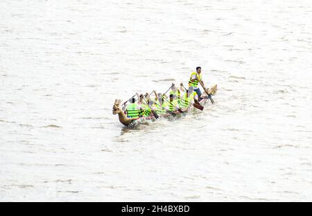 CAI Rang 07 luglio 2018. Dragon Boat Racing Festival della gente vietnamita sul fiume Can Tho Foto Stock