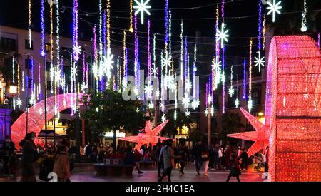 Algeciras, Spagna: Luci di Natale al posto centrale di Algeciras Foto Stock