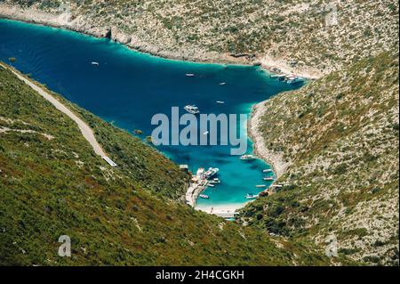 Porto Vromi sull'isola di Zante.viste dell'isola di Zante. Le migliori spiagge della Grecia. Barche e mare Foto Stock