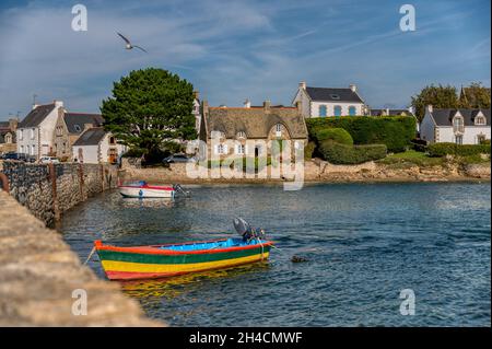 2021, visita al bellissimo villaggio di Saint-Cado in Morbihan in Bretagna, Francia Foto Stock