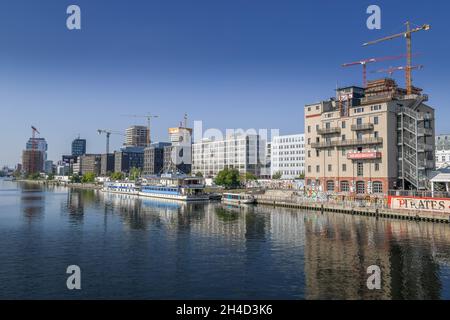 Mediaspree, Pirati, Zalando, Wohnturm ´Living Levels´, Mercedes Benz Vertriebszentrale, Mühlenstraße, Spreeufer, Friedrichshain, Berlino, Deutschland Foto Stock