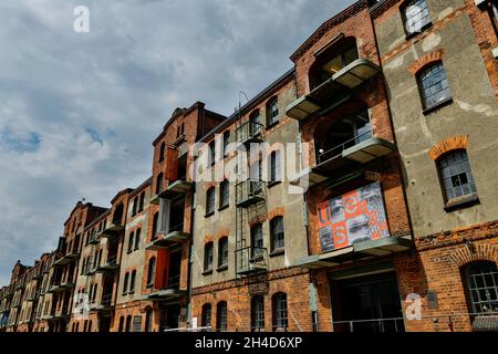 Hochschule für Künste, Hafenmuseum Speicher XI (von links), Am Speicher XI, Überseestadt di Brema, Deutschland Foto Stock