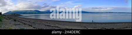 Una vista panoramica di Carlingford Loch dal filone in Grenore County Louth Foto Stock