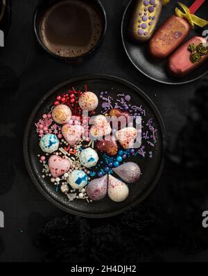 La caramella fatta in casa al cioccolato è deliziosa Foto Stock
