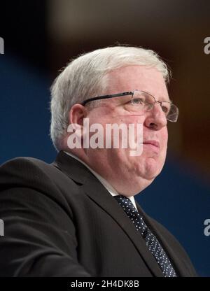 Segretario di Stato per i trasporti Patrick McLoughlin durante la Conferenza del Partito conservatore 2014, presso l'ICC di Birmingham. Foto Stock