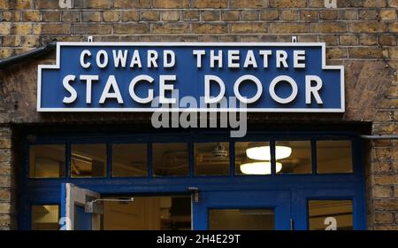 The Stage Door al teatro Noel Coward di Londra. Foto datata: Mercoledì 1 agosto 2018. Il credito fotografico deve essere: Isabel Infantes / EMPICS Entertainment. Foto Stock