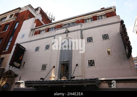 Una vista generale del Fortune Theatre che mostra la Donna in nero a Londra. Foto datata: Giovedì 2 agosto 2018. Foto Stock