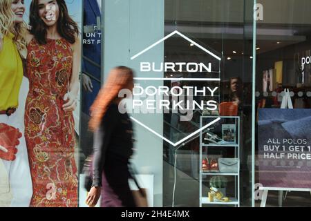 Filiale di Burton e Dorothy Perkins a Oxford Street, nel centro di Londra. Foto datata: Mercoledì 6 giugno 2019. Il credito fotografico deve essere: Isabel Infantes / EMPICS Entertainment. Foto Stock