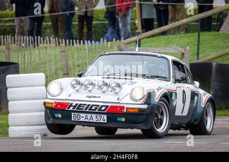 1979 Porsche 911SC 3.0 gruppo 4 con pilota Max Girardo durante la Super Special Stage al Goodwood 78° Members Meeting, Sussex, Regno Unito. Foto Stock