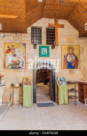 SALT, GIORDANIA - 4 APRILE 2017: Interno della Chiesa di San Giorgio a Salt. Foto Stock
