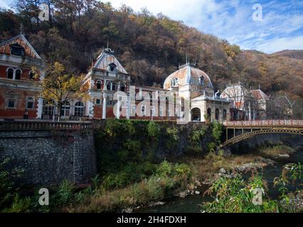 Le Terme imperiali austro-ungariche in rumeno Baile Herculane Foto Stock