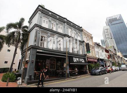 Oxwell & Co vecchie case di negozi lungo Ann Siang Road nel quartiere di Chinatown di Singapore. Foto Stock