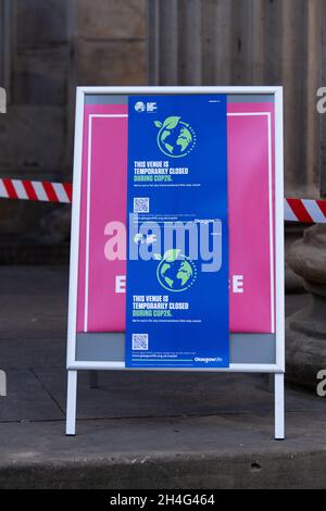 Glasgow Life Venue Galleria d'Arte moderna GOMA chiuso segno durante un clima cambiamento Conferenza COP26, Glasgow Scozia, Regno Unito Foto Stock