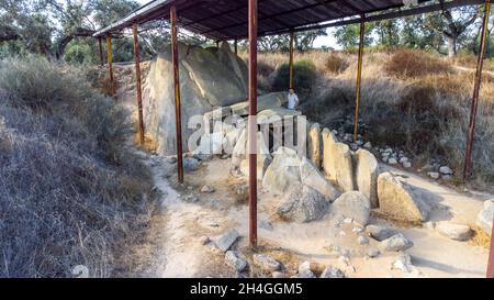 Grande Dolmen di Zambujeiro, anta Grande do Zambujeiro, rovine preistoriche, Portogallo Foto Stock