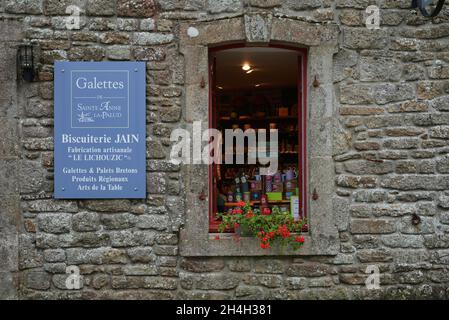 Biscuiterie storica, Locronan (Lokorn), Finistere, Bretagna, Francia Foto Stock