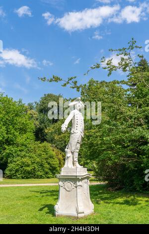 Statua del re Federico II di Prussia, Giardino Marly, Parco Sanssouci, Patrimonio dell'Umanità, Potsdam, Brandeburgo, Germania Foto Stock