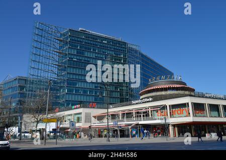 New Kranzlereck, Kurfuerstendamm, Charlottenburg, Berlino Germania Foto Stock