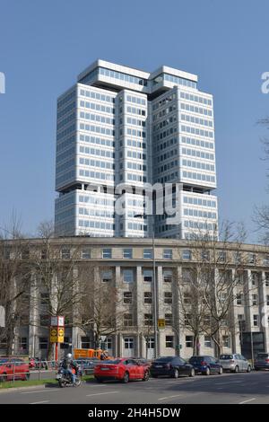 Edificio alto, assicurazione pensioni tedesca, Hohenzollerndamm, Wilmersdorf, Berlino, Germania Foto Stock