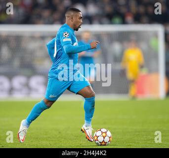 TORINO, ITALIA - NOVEMBRE 02: Malcom di Zenit San Pietroburgo durante la partita del gruppo H della UEFA Champions League tra Juventus e Zenit San Pietroburgo allo Stadio Allianz di Torino il 2 Novembre 2021 a Torino. (Foto tramite MB Media) Foto Stock