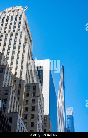 Steinway Tower visto dalla Fifth Avenue alla 58th Street, New York, USA Foto Stock