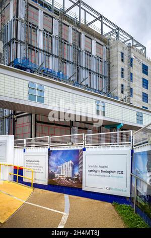 L'Harborne Hospital, visto qui in costruzione, è un nuovo ospedale da 100 milioni di sterline situato nel campus della Queen Elizabeth Hospital di Birmingham. Foto Stock