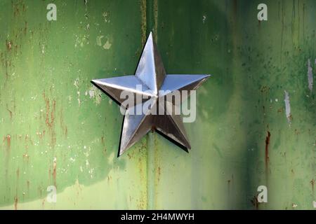 Ingresso al sito Duga Radar dell'era della Guerra fredda nelle foreste dell'Ucraina Foto Stock