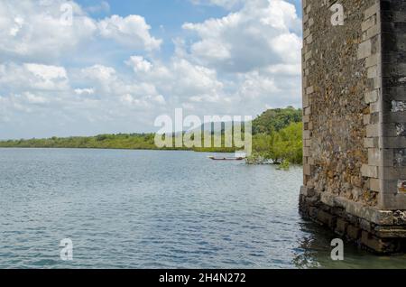 Cachoeira, Bahia, Brasile - 29 novembre 2014: Rovine del Convento di Santo Antônio do Paraguau. Situato a Cachoeira, nello stato brasiliano di Bahi Foto Stock