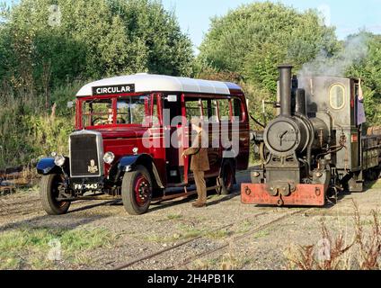 Beamish Museum ferrovia a scartamento ridotto con tipiche scene di lavoro ricreate per un evento charter utilizzando Andrew Barclay 0-4-0T 'Glder'. Foto Stock