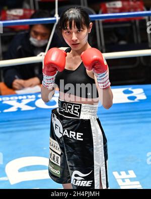 Kagishippo Sachi, 2 NOVEMBRE 2021 - Boxing : Boxing 4R Womens minimumweight bout at Korakuen Hall in Tokyo, Giappone. (Foto di Hiroaki Yamaguchi/AFLO) Foto Stock