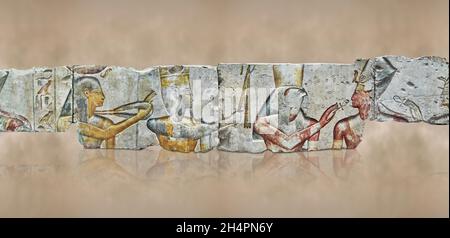 Ancinet decorazione della tomba egiziana raffigurante Ramesse II e dei, 1279-1213 a.C. Dal piccolo tempio costruito dal re Rameses II ad Abydos. Museo del Louvre Foto Stock