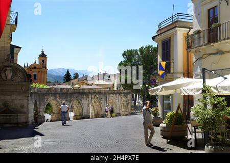 Centro storico, Acquedotto, Sulmona, Abruzzo, Italia, Europa Foto Stock