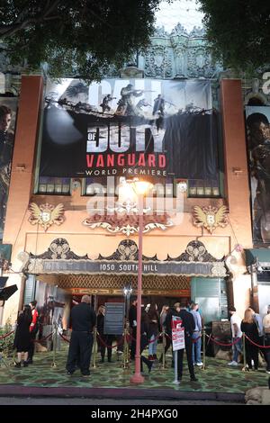 LOS ANGELES, CALIFORNIA - 03 NOVEMBRE: Atmosfera al Call of Duty: Festa di lancio dell'avanguardia al Belasco il 03 novembre 2021 a Los Angeles, California. Credit: MediaPunch Inc/Alamy Live News Foto Stock