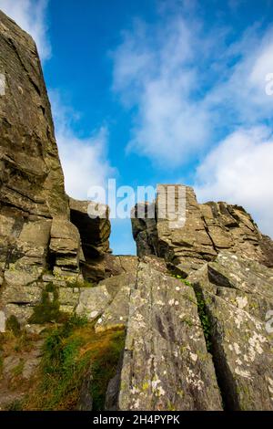 Castle Rock nella Valle delle rocce vicino a Lynmouth nel Parco Nazionale Exmoor North Devon Inghilterra Regno Unito Foto Stock