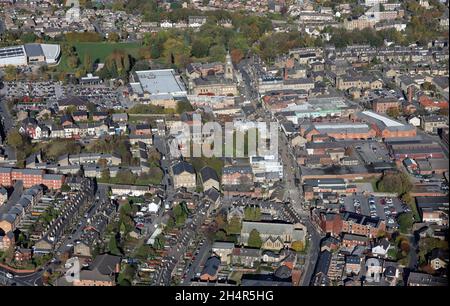 Vista aerea di Morley vicino a Leeds, vista da sud su Queen Street Foto Stock