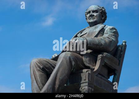 P T statua di Barnum nel parco di mare Bridgeport CT Foto Stock