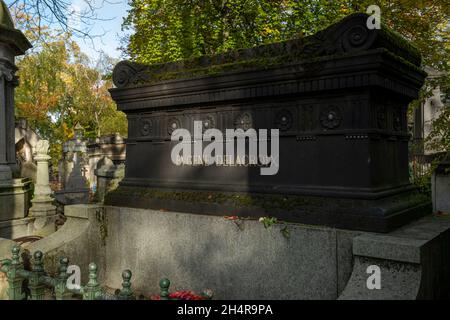 Tomba di Eugene Delacroix, cimitero di Pere-Lachaise, Parigi, Francia Foto Stock