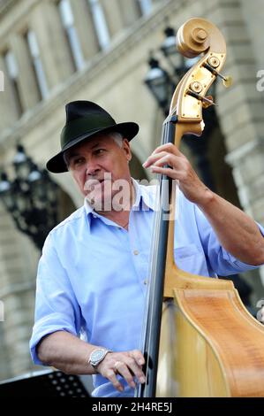 Vienna, Austria. Aprile 12, 2014. Villaggio della Stiria sulla piazza del Municipio di Vienna Foto Stock