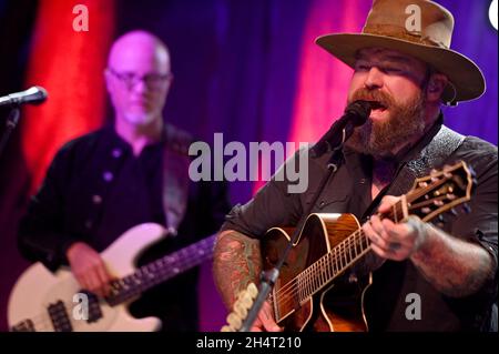 Napa, Stati Uniti. 03 novembre 2021. Zac Brown si esibisce durante il festival musicale "CMT Live in the Vineyard Goes Country" il 3 novembre 2021 nella Napa Valley, California. Foto: Casey Flanigan/imageSPACE Credit: Imagespace/Alamy Live News Foto Stock