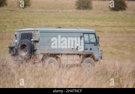 A British Army Steyr-Daimler-Puch - BAE Systems Pinzgauer High-Mobility 4x4 AWD All-Terrain utility vehicle on Military Exercise Wilts UK Foto Stock