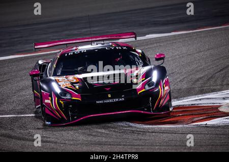 Sakhir, Bahrein. 4 novembre 2021. 85 Frey Rahel (swi), Legge Katherine (gbr), Bovy Sarah (bel), Iron Lynx, Ferrari 488 GTE Evo, azione durante la 8 ore del Bahrain, 6° round del Campionato Mondiale di Endurance FIA 2021, FIA WEC, sul circuito Internazionale del Bahrain, dal 4 al 6 novembre 2021 a Sakhir, Bahrain - Foto: Germain Hazard/DPPI/LiveMedia Credit: Independent Photo Agency/Alamy Live News Foto Stock