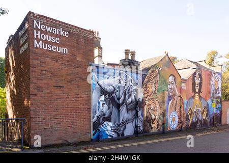 Newarke Houses Museum segno Leicester City Football Club murale, The Newarke, City of Leicester, Leicestershire, Inghilterra, Regno Unito Foto Stock