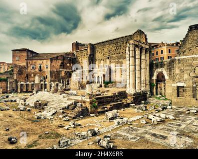 Il Foro di Augusto a Roma, Italia la storia degli antichi Romani rimane Foto Stock