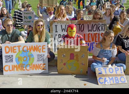 Londra, Regno Unito. Venerdì per le future proteste ambientali in Piazza del Parlamento, 24 settembre 2021. Foto Stock