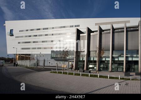 Vista generale del nuovo Bournville College, parte dello sviluppo di Longbridge a Birmingham. Foto Stock