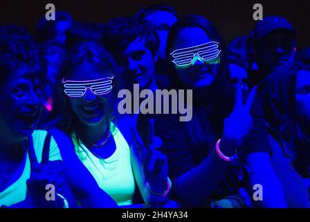 Festival Goers al Leeds Festival 2017 a Bramham Park, Yorkshire, Regno Unito. Data foto: Venerdì 25 agosto, 2017. Photo credit: Katja Ogrin/ EMPICS Entertainment. Foto Stock