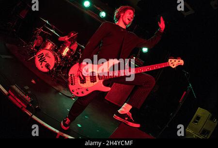 Dougie Poynter di INK. Suona sul palco presso le sale Slade il 22 maggio 2018 a Wolverhampton, Inghilterra. Data foto: Martedì 22 maggio, 2018. Photo credit: Katja Ogrin/ EMPICS Entertainment. Foto Stock