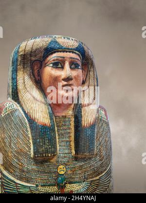Antico egiziano dipinto sarcofago coperchio della signora Kaahapy, 715-525 a.C., 30esimo dinastia, legno. Lovre Museum N 2566 o N2625. Dettagli: Abbigliamento donna Foto Stock
