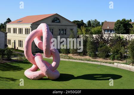 Illustrazione Krauses Gekröse di Franz West in Hoffmann LUMA Foundation Park & Garden da Frank Gehry Tower Arles Provence Francia Foto Stock